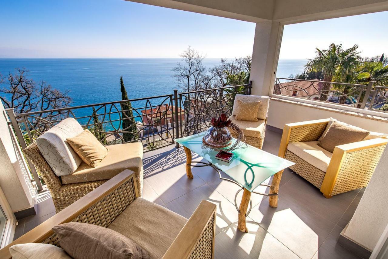 Luxury Penthouse Prestige Near The Sea Apartman Abbázia Kültér fotó
